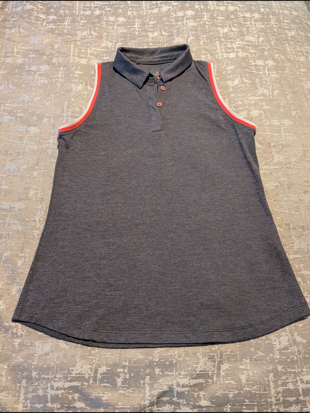 Under Armour Fitted Tank Top in Charcoal